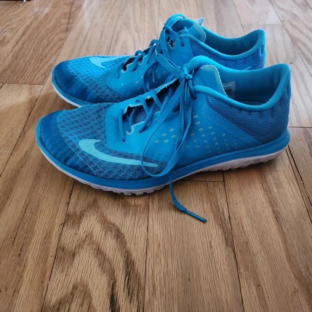 Nike women fs